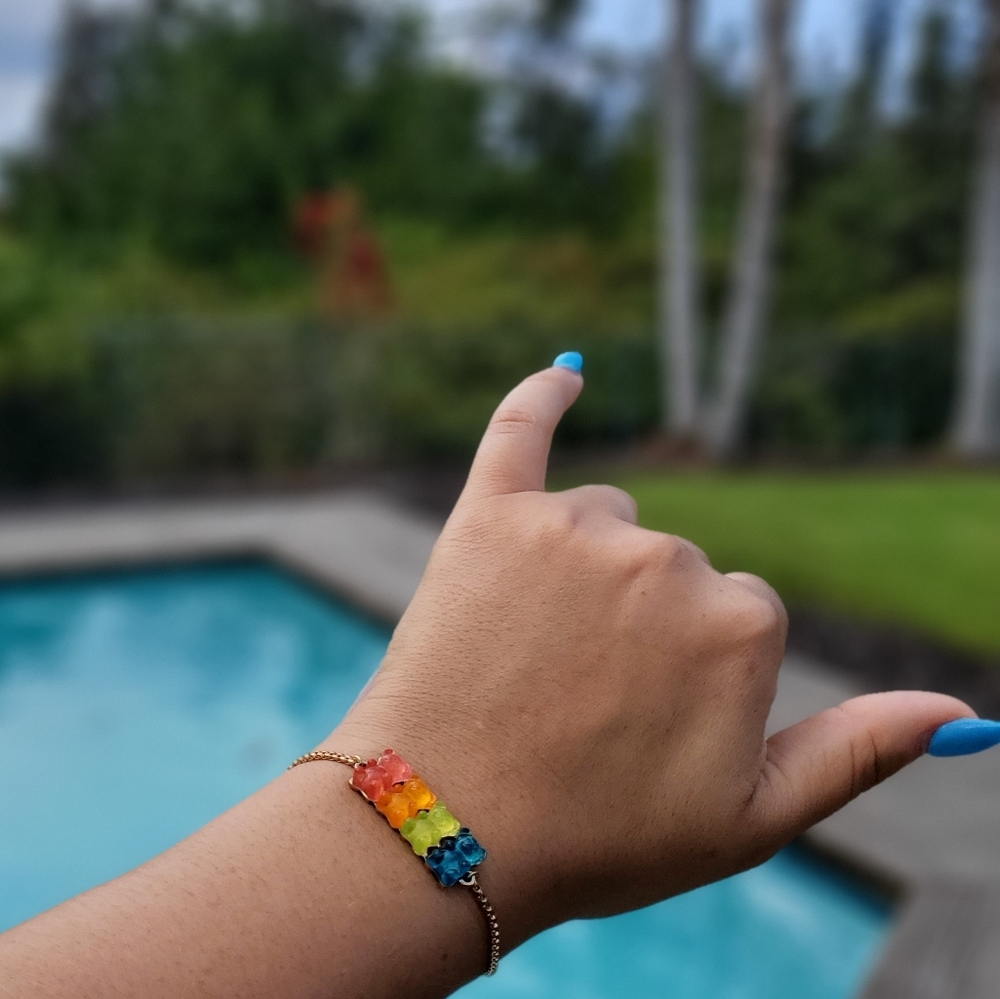 NWT Betsey Johnson Gummy Bear Bracelet - Picture 3 of 17